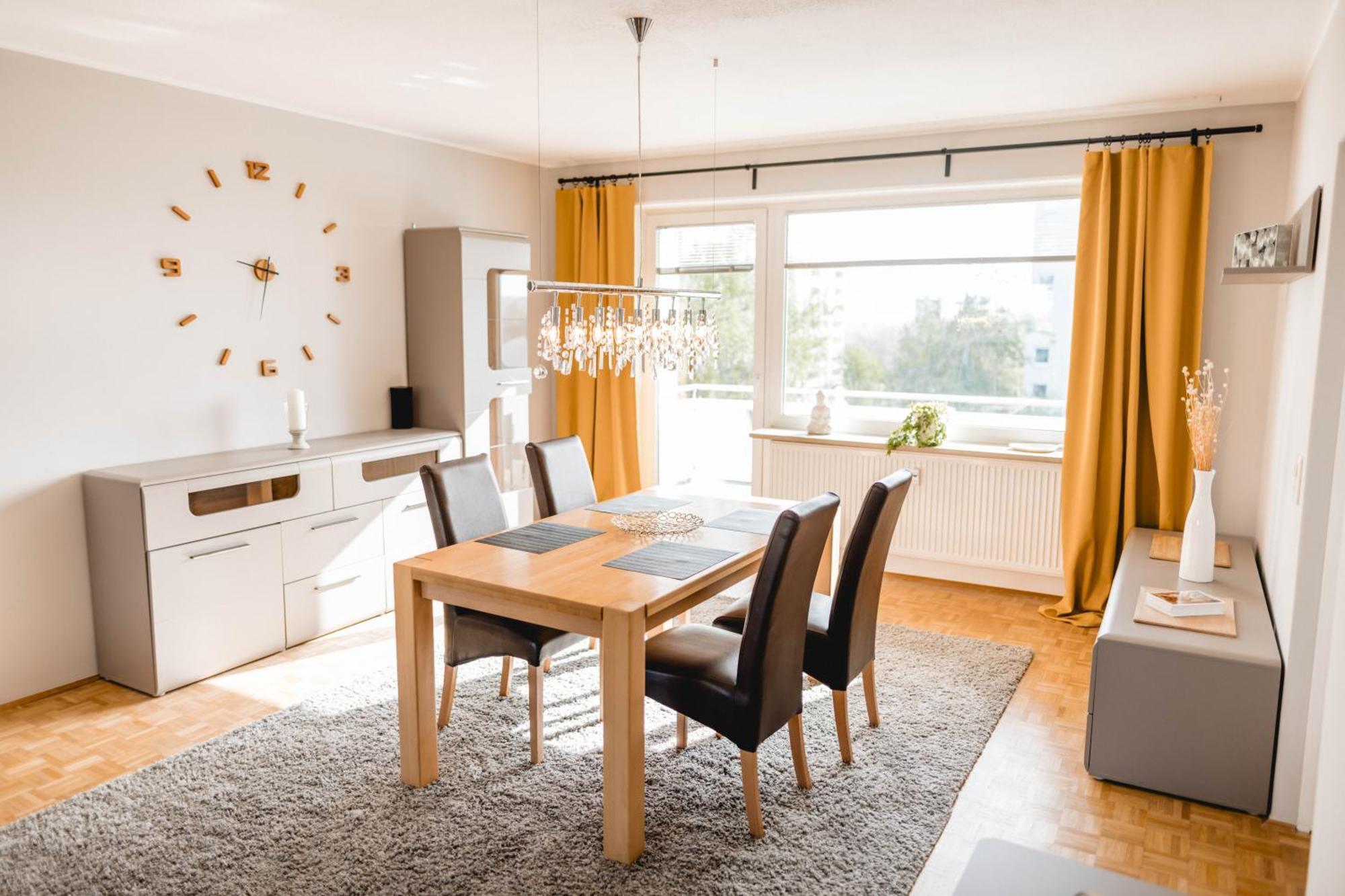 Me Homes - Grosse Moderne Designer-Wohnung Fuer Urlaub Und Business - Mit Kueche, Buero, Balkon Und 2 Parkplaetzen Bayreuth Exterior foto